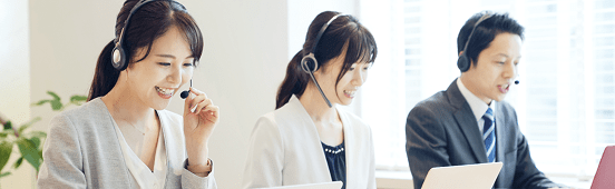 Contracts and support in English for your peace of mind.
